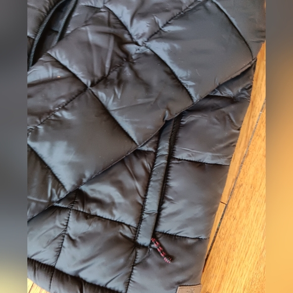 Kids Black Quilted Jacket - Picture 7 of 7